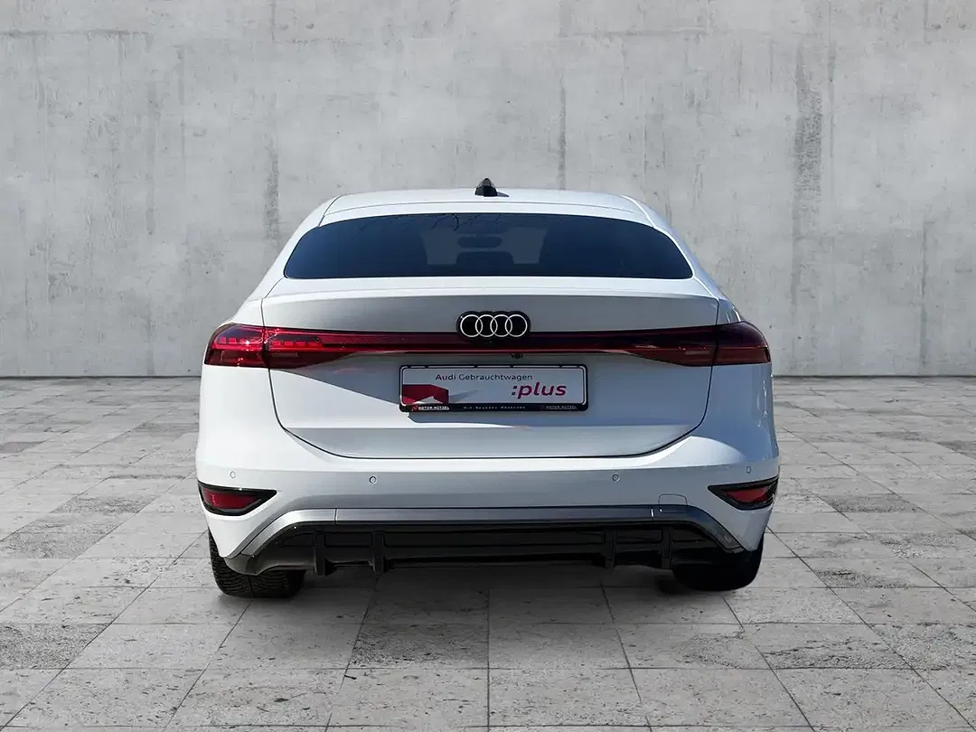 Audi A6 e-tron - Thumbnail 4