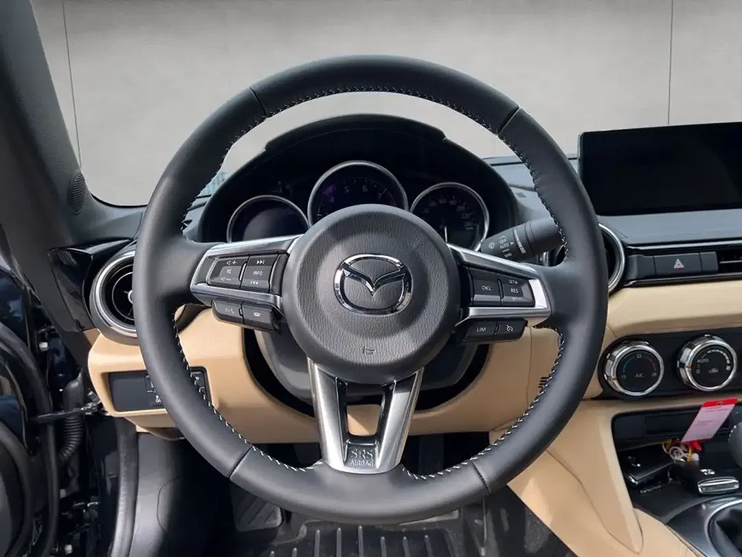 Mazda MX-5 - Thumbnail 10