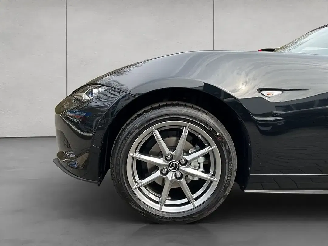 Mazda MX-5 - Thumbnail 18