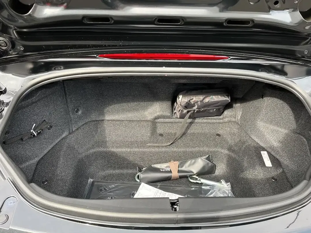 Mazda MX-5 - Thumbnail 4