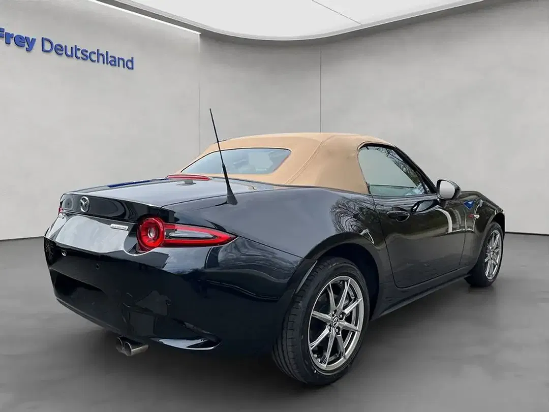 Mazda MX-5 - Thumbnail 5