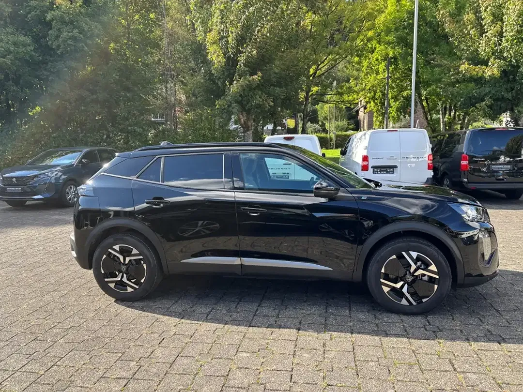 Peugeot 2008 - Thumbnail 4