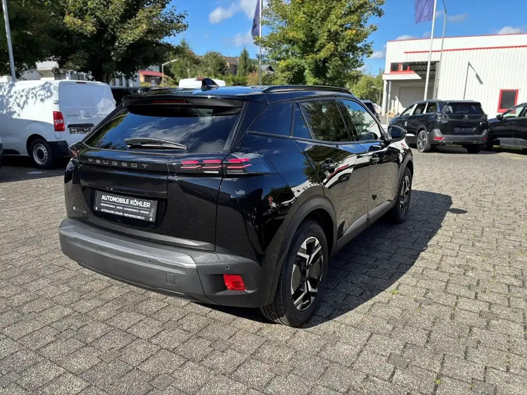 Peugeot 2008 - Thumbnail 7