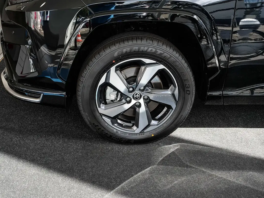 Toyota RAV 4 - Thumbnail 5