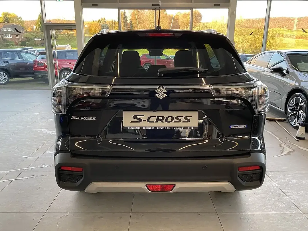Suzuki S-Cross - Thumbnail 13