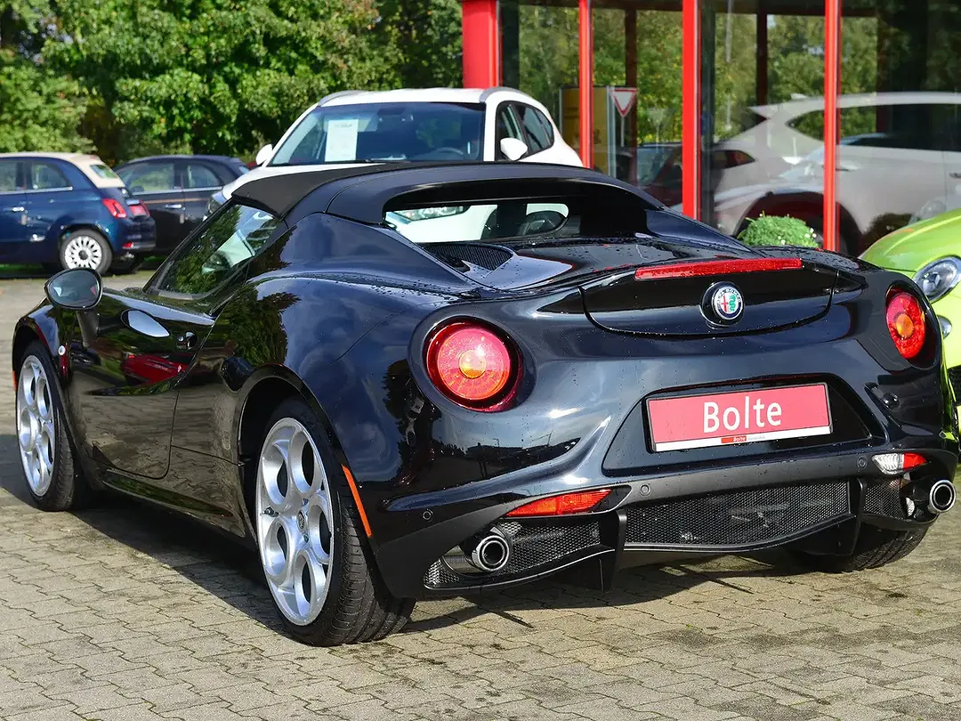 Alfa Romeo 4C - Thumbnail 7