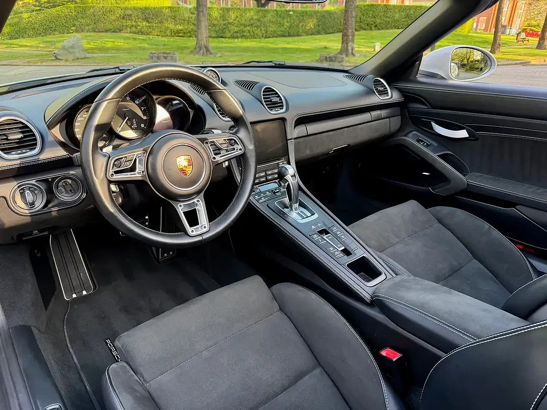 Porsche 718 Spyder - Thumbnail 12
