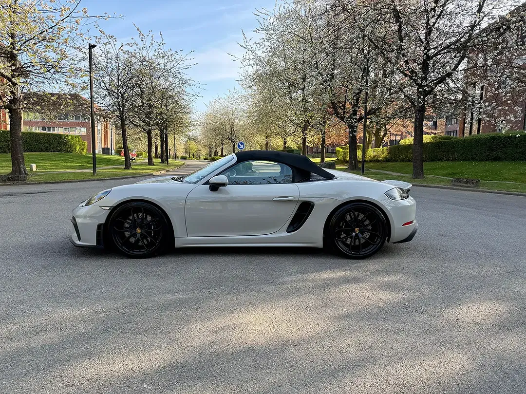 Porsche 718 Spyder - Thumbnail 3