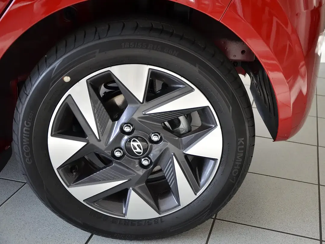 Hyundai i10 - Thumbnail 11