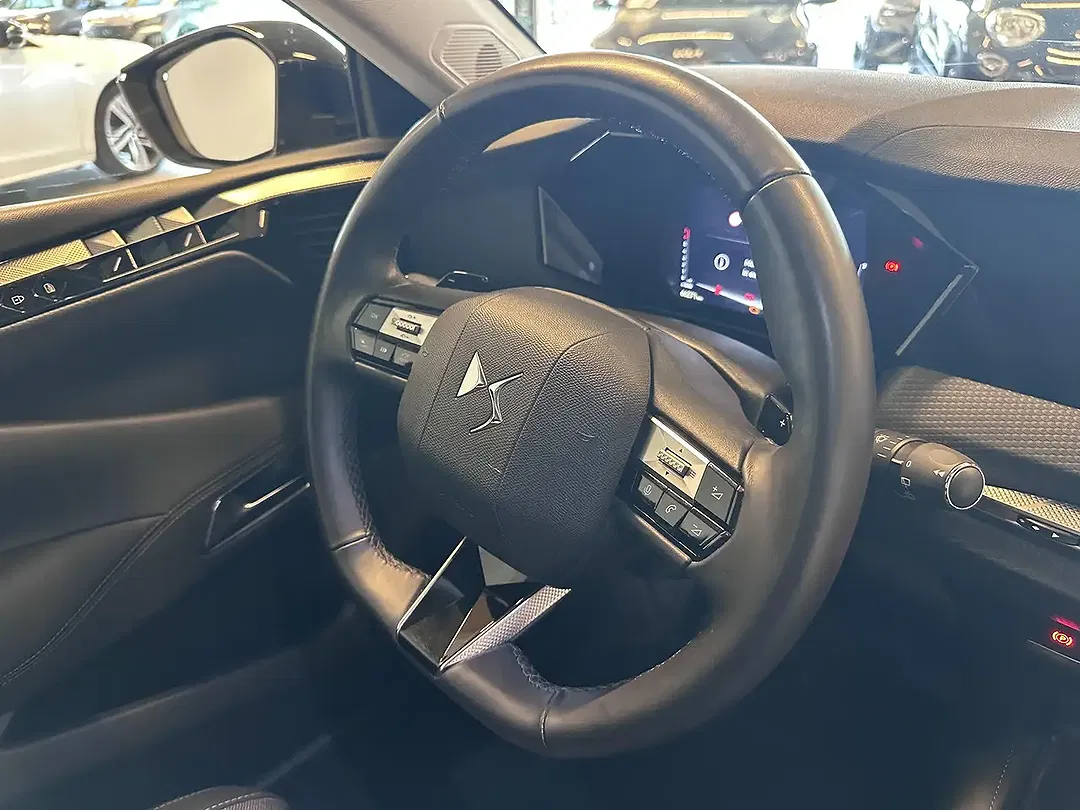 DS Automobiles DS 4 - Thumbnail 12