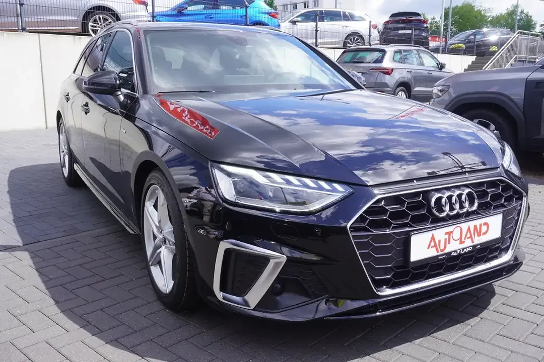 Audi A4 - Thumbnail 4