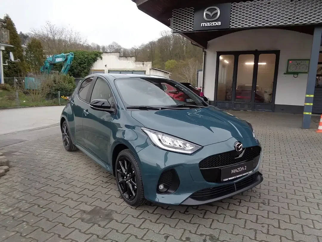Mazda 2 - Thumbnail 3