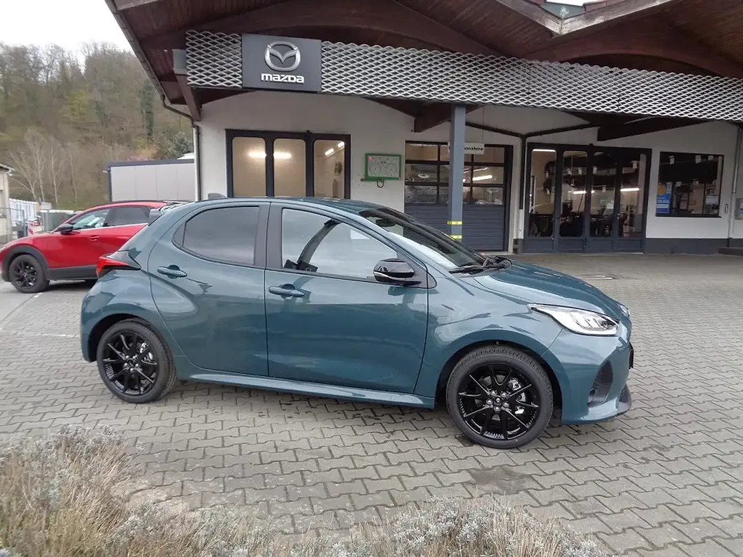 Mazda 2 - Thumbnail 4
