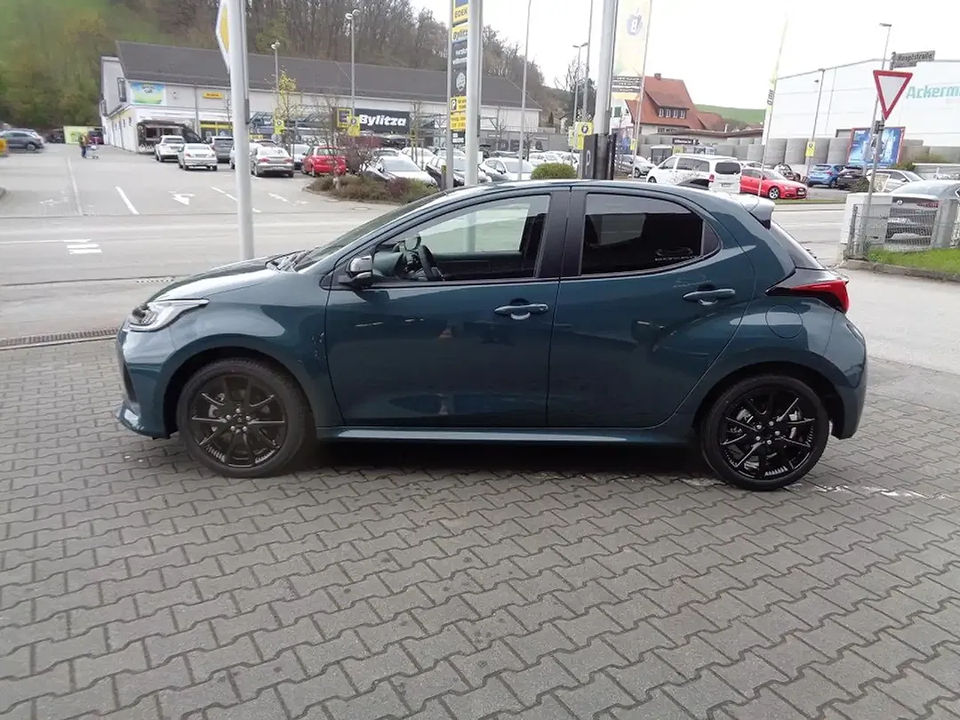 Mazda 2 - Thumbnail 8