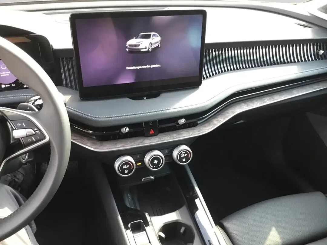 Skoda Superb - Thumbnail 12