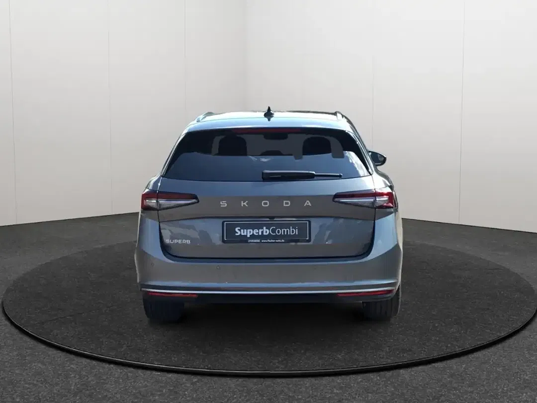 Skoda Superb - Thumbnail 6