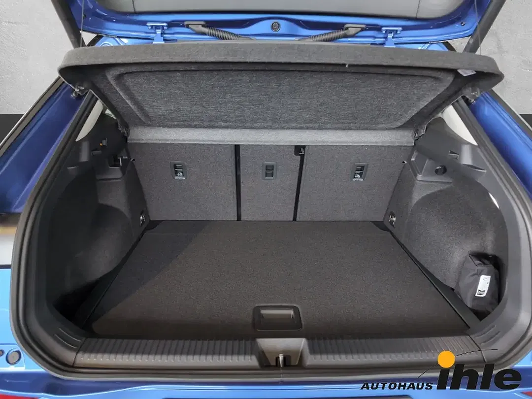 Volkswagen T-Roc - Thumbnail 10