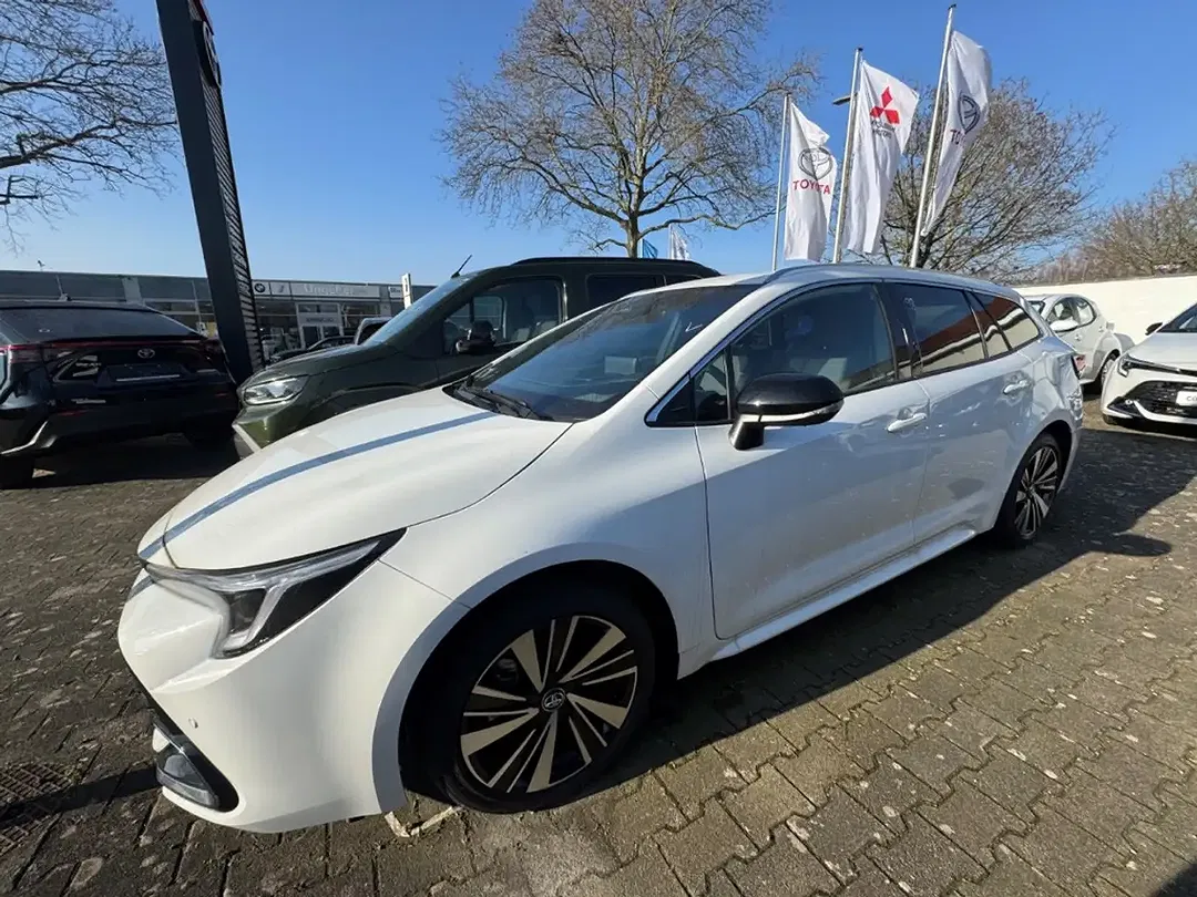 Toyota Corolla - Thumbnail 2