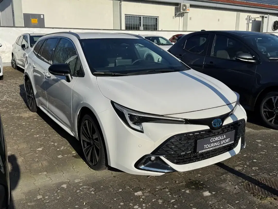 Toyota Corolla - Thumbnail 6