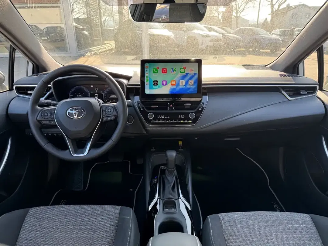 Toyota Corolla - Thumbnail 8
