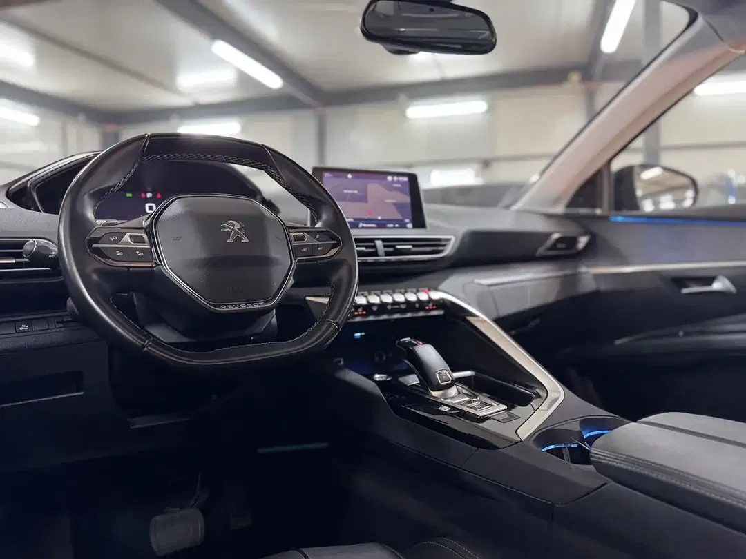 Peugeot 5008 - Thumbnail 10