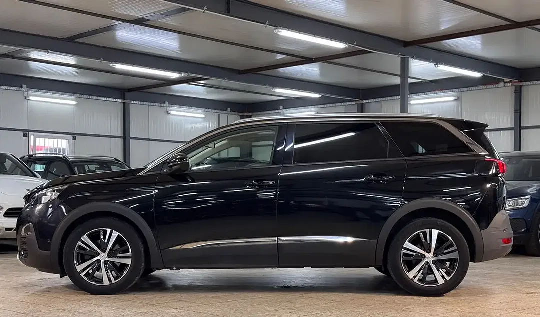 Peugeot 5008 - Thumbnail 4