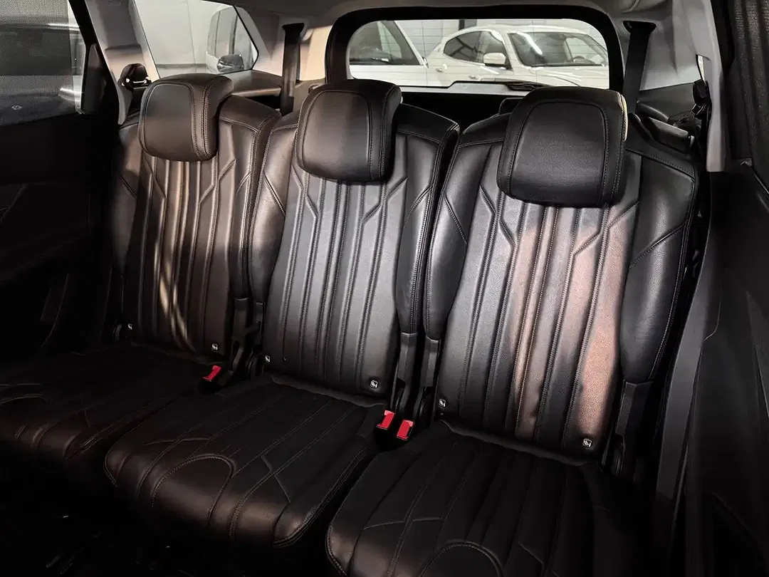 Peugeot 5008 - Thumbnail 8