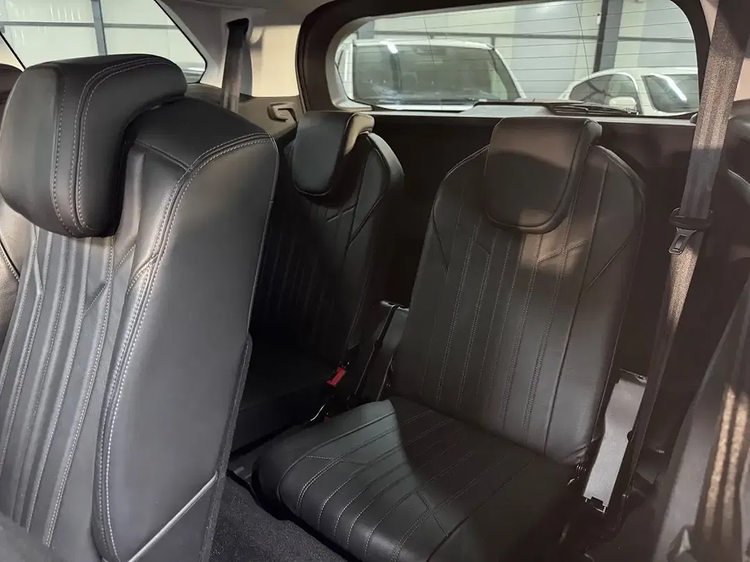 Peugeot 5008 - Thumbnail 9
