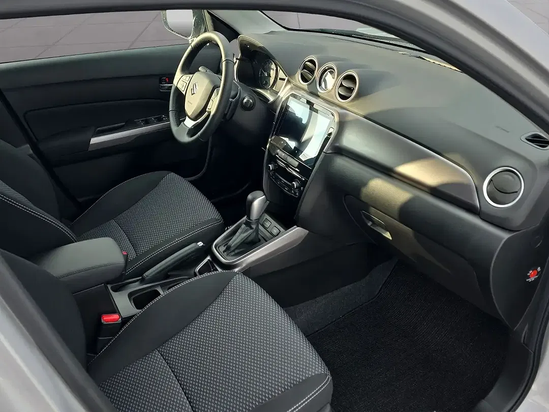 Suzuki Vitara - Thumbnail 13