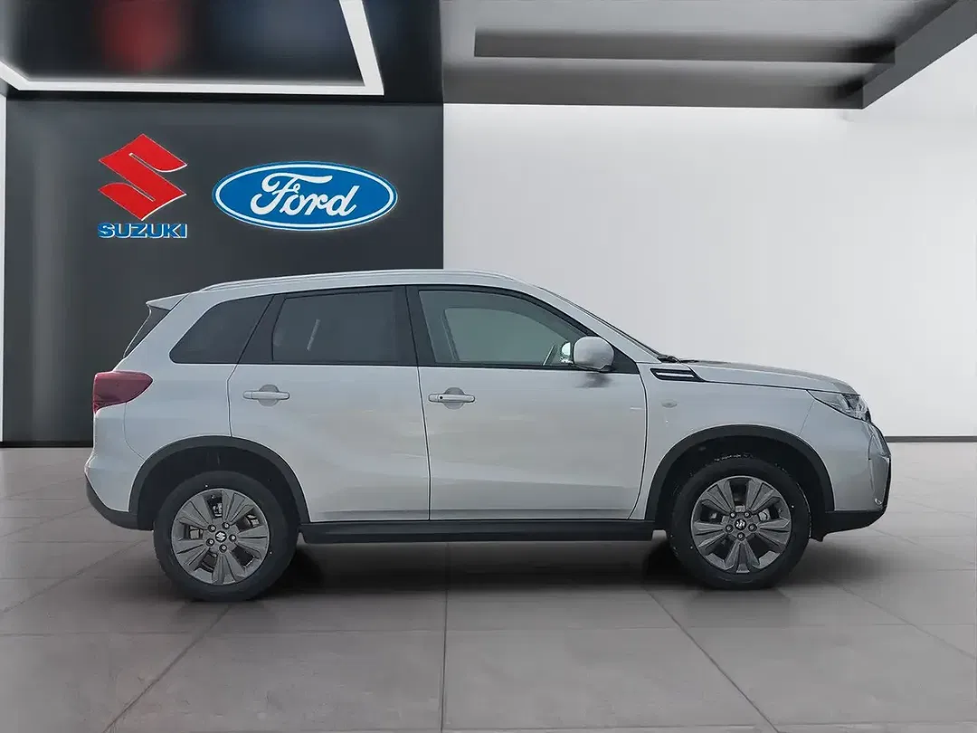 Suzuki Vitara - Thumbnail 5
