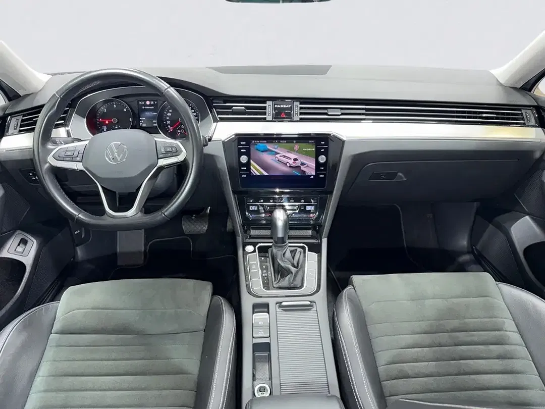Volkswagen Passat Variant - Thumbnail 9