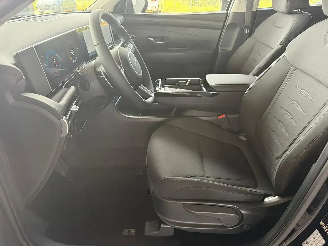 Hyundai TUCSON - Thumbnail 5