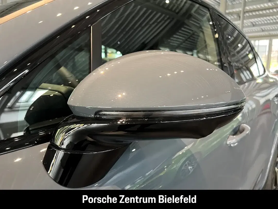 Porsche Cayenne - Thumbnail 11