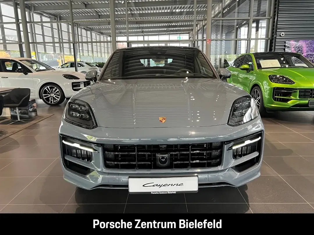 Porsche Cayenne - Thumbnail 4