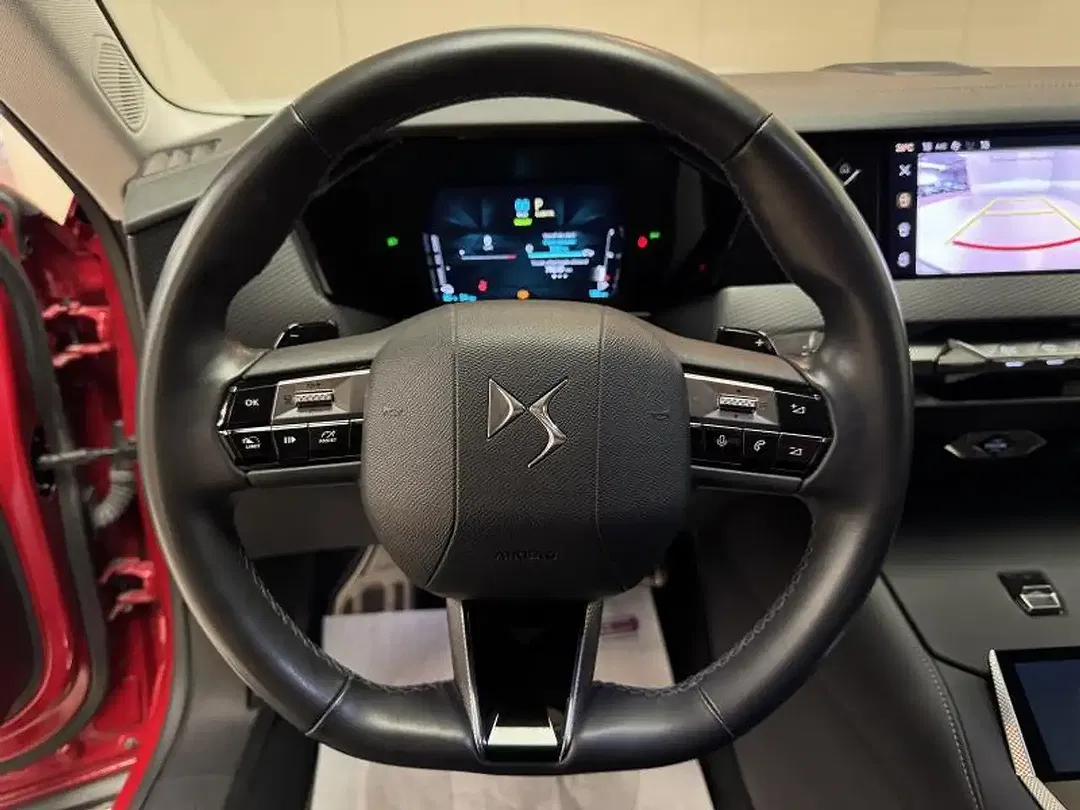 DS Automobiles DS 4 - Thumbnail 2