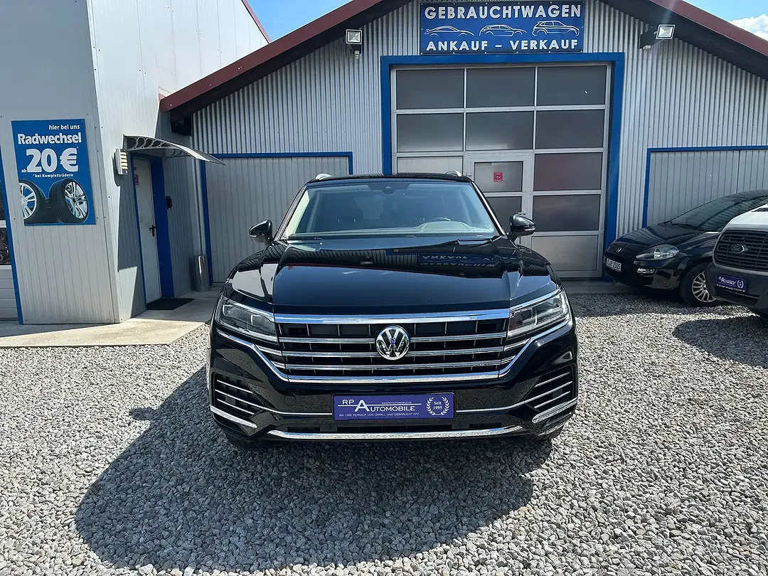Volkswagen Touareg - Thumbnail 3