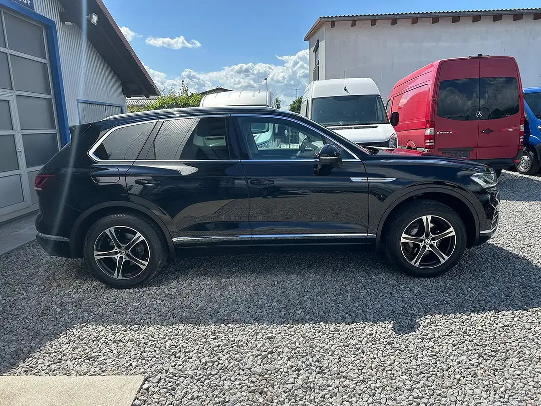 Volkswagen Touareg - Thumbnail 7