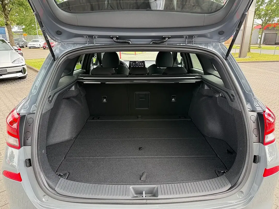 Hyundai i30 - Thumbnail 11