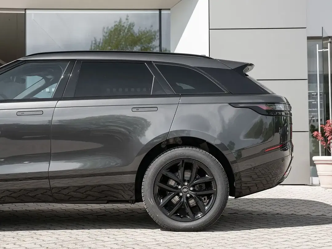 Land Rover Range Rover Velar - Thumbnail 12