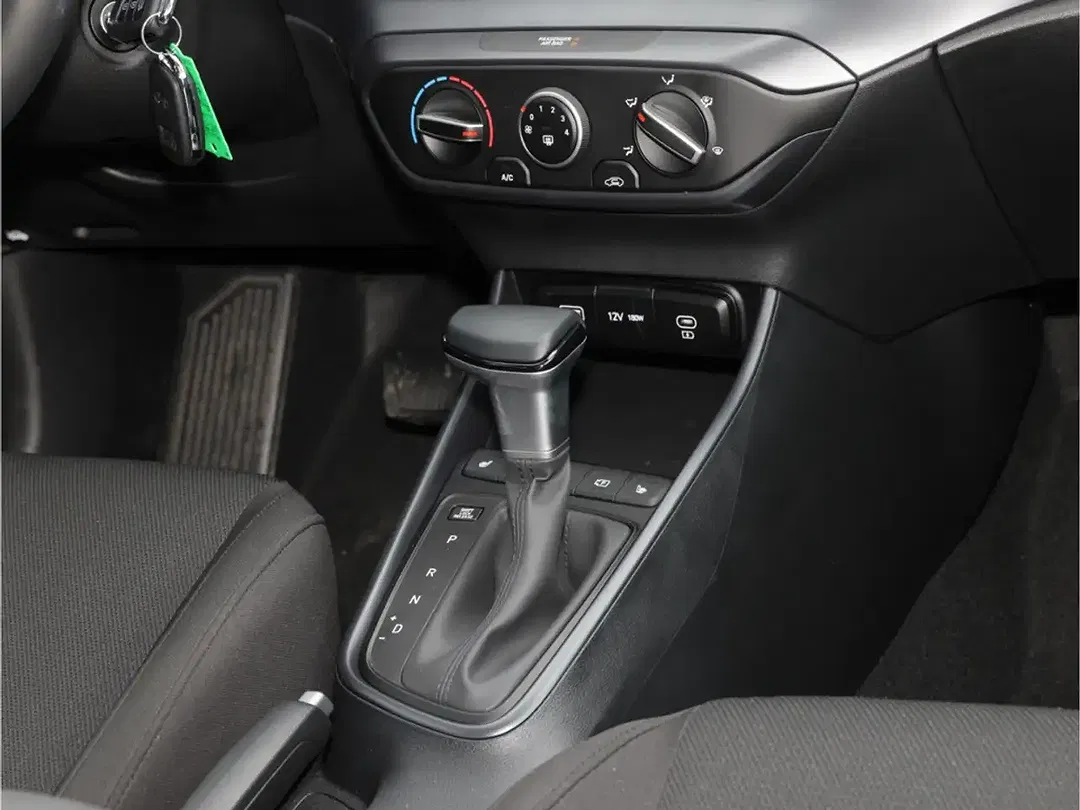 Hyundai i20 - Thumbnail 11