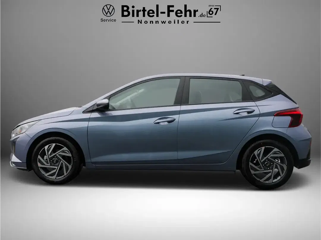 Hyundai i20 - Thumbnail 2