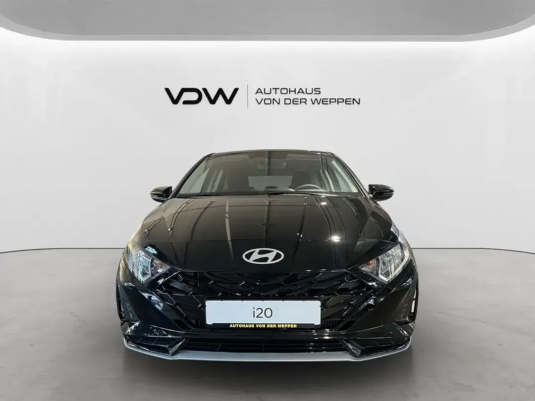 Hyundai i20 - Thumbnail 2