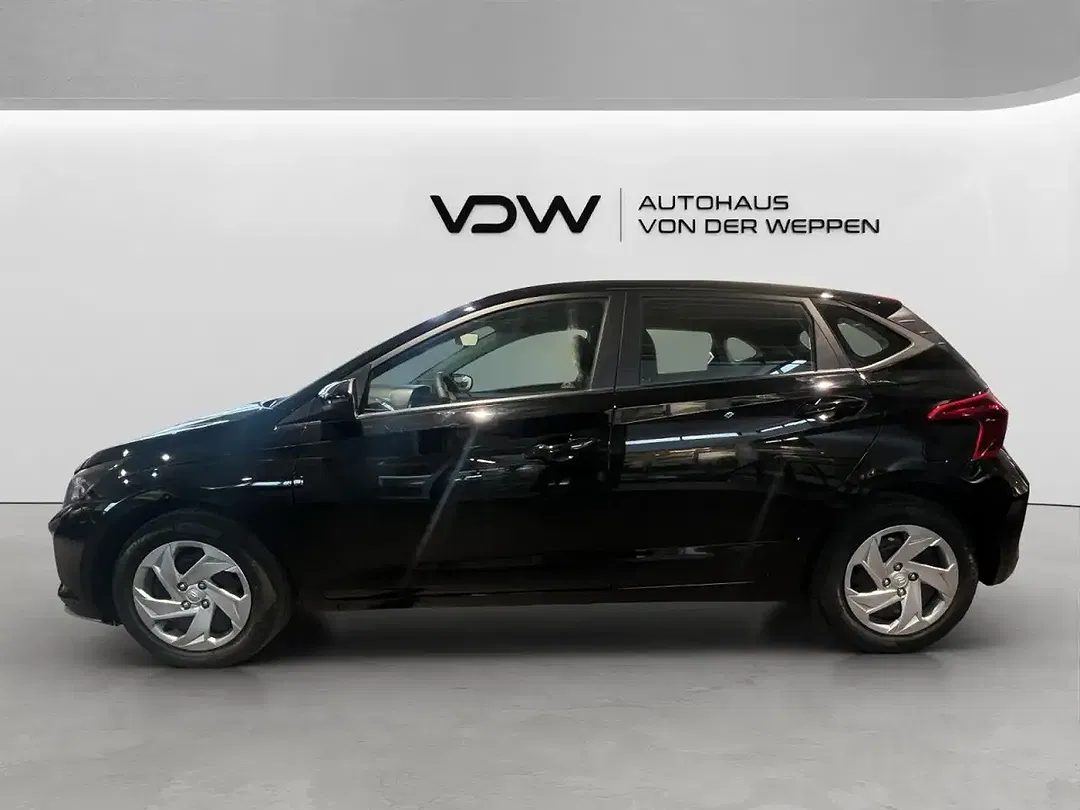 Hyundai i20 - Thumbnail 3