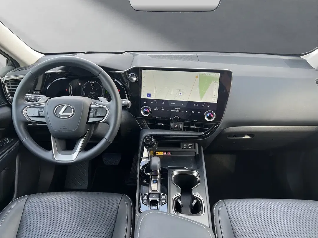 Lexus NX 450h+ - Thumbnail 7