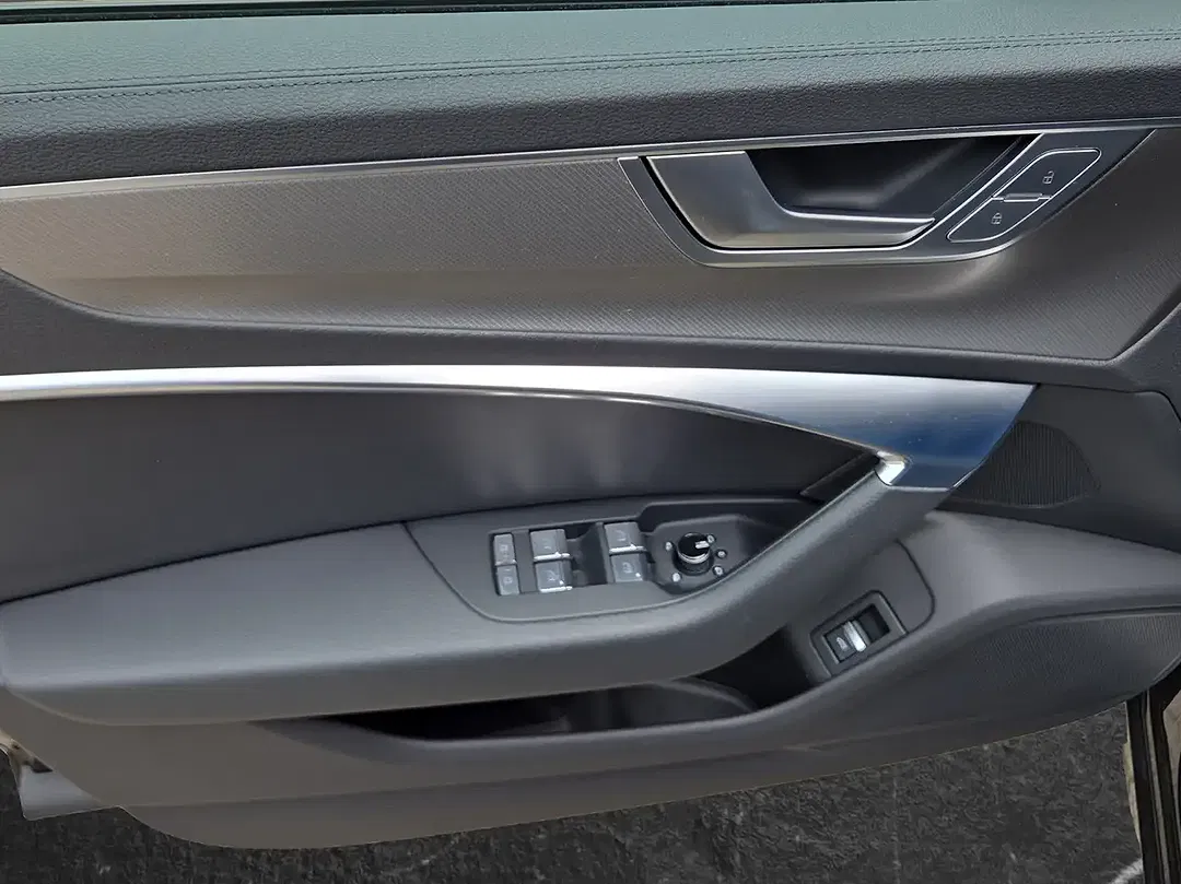 Audi A6 - Thumbnail 5