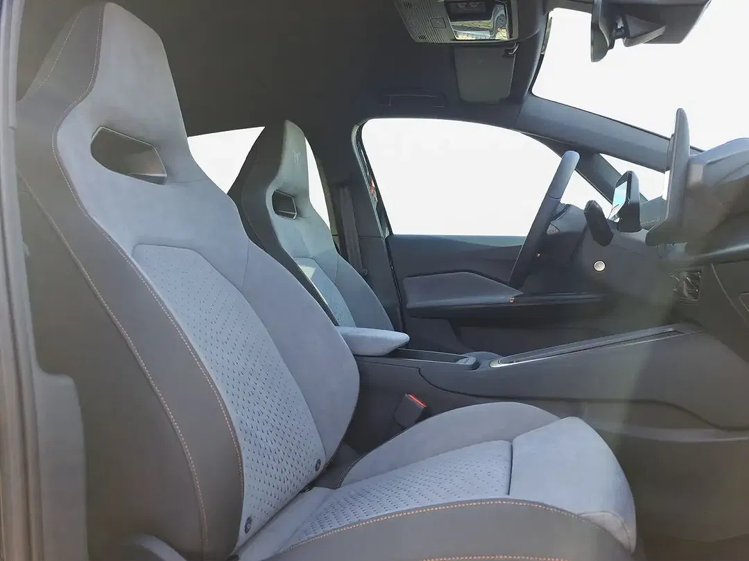 CUPRA Born - Thumbnail 3