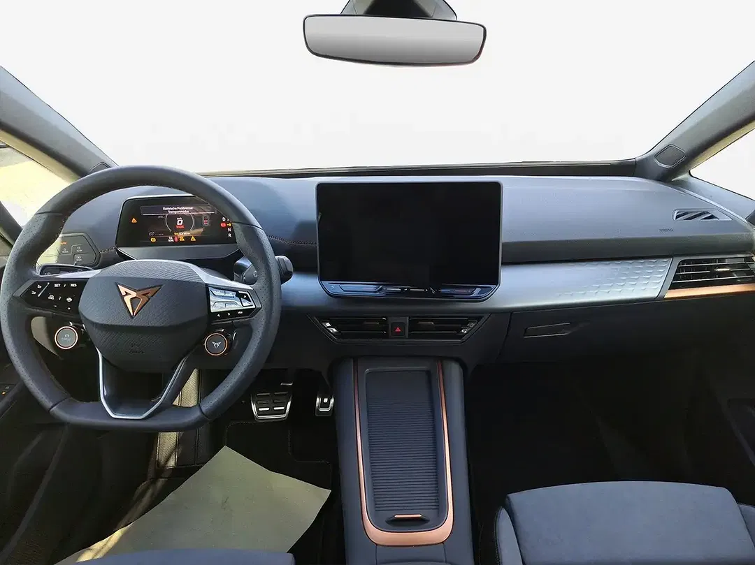 CUPRA Born - Thumbnail 4
