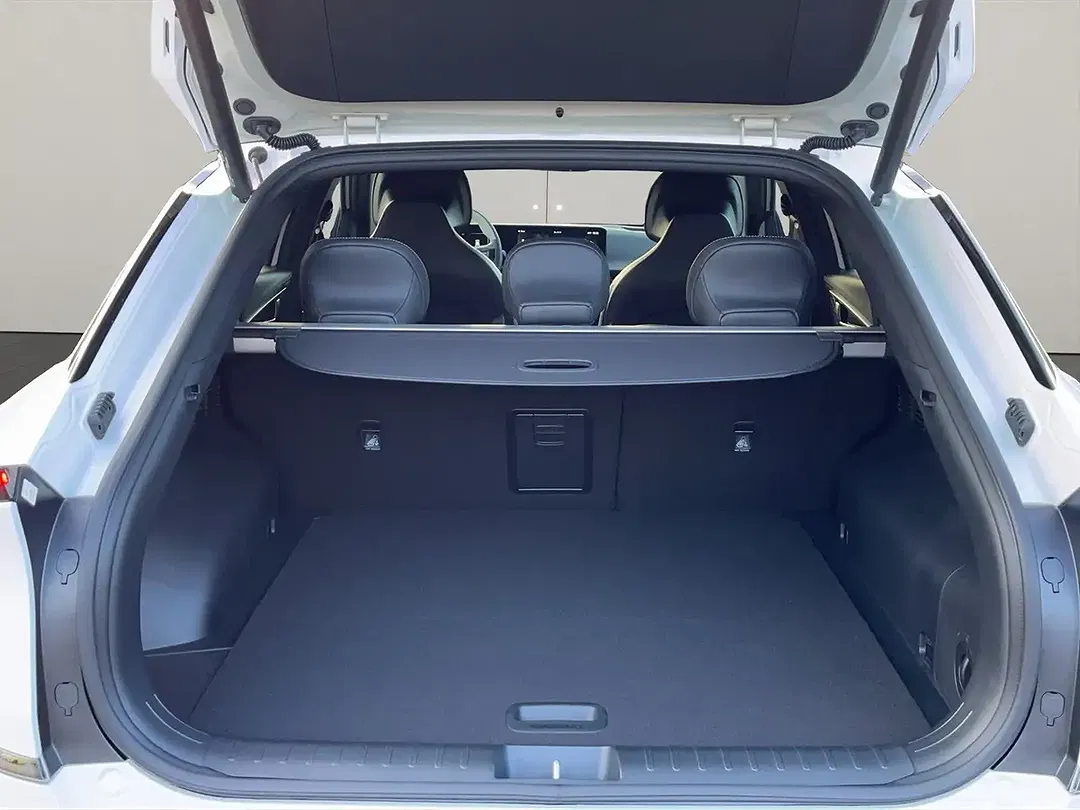 Kia EV6 - Thumbnail 9