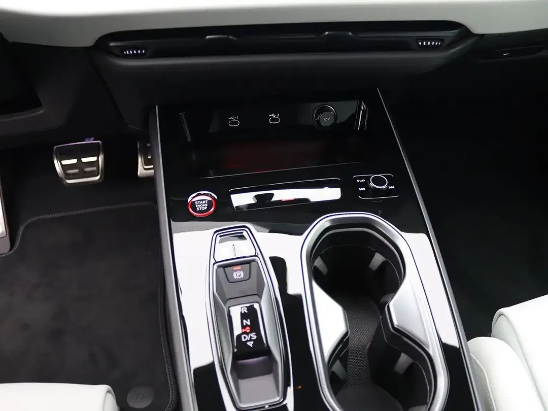 Audi A6 - Thumbnail 12