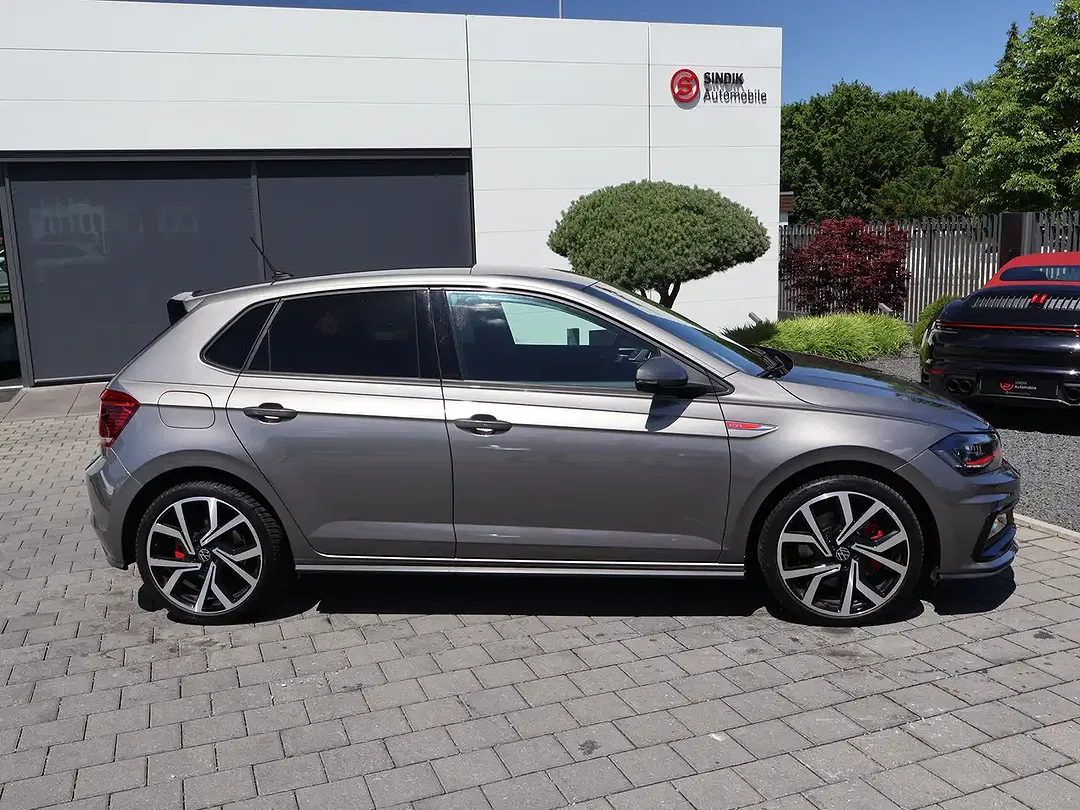 Volkswagen Polo - Thumbnail 11